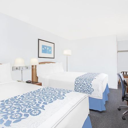 Days Inn By Wyndham Emporia Zewnętrze zdjęcie