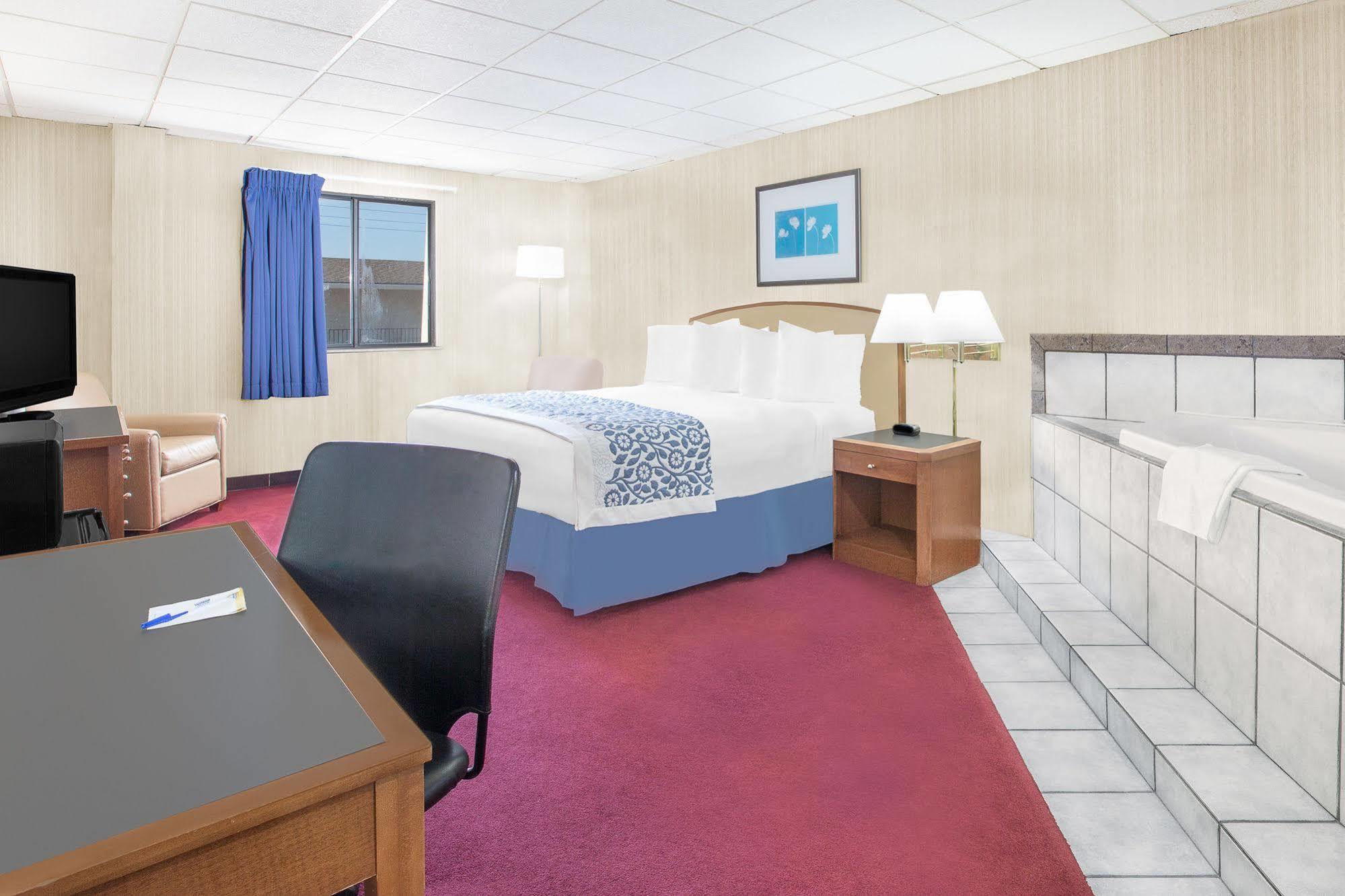 Days Inn By Wyndham Emporia Zewnętrze zdjęcie